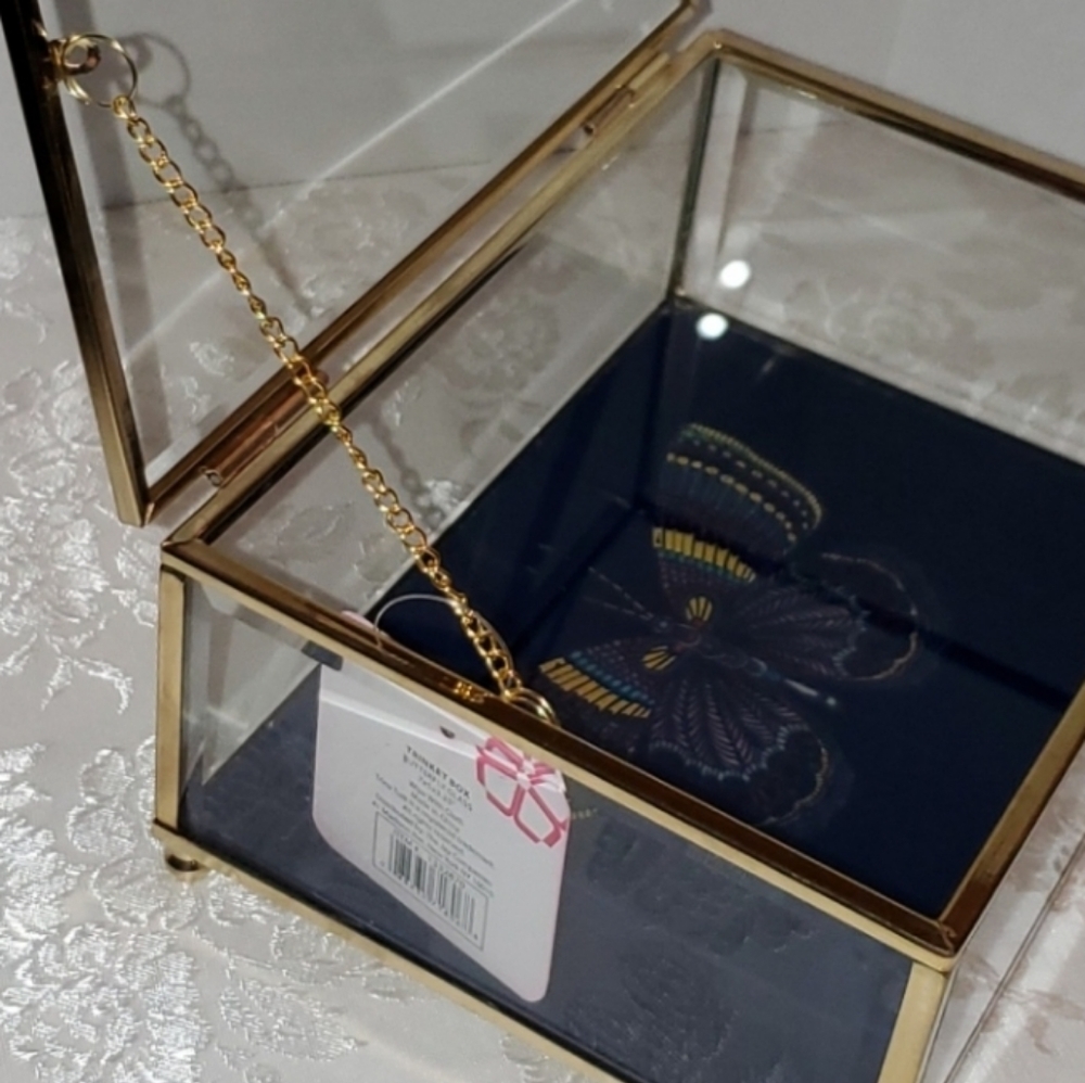 🖤Trina Turk Butterfly Glass Trinket Box - Picture 5 of 8
